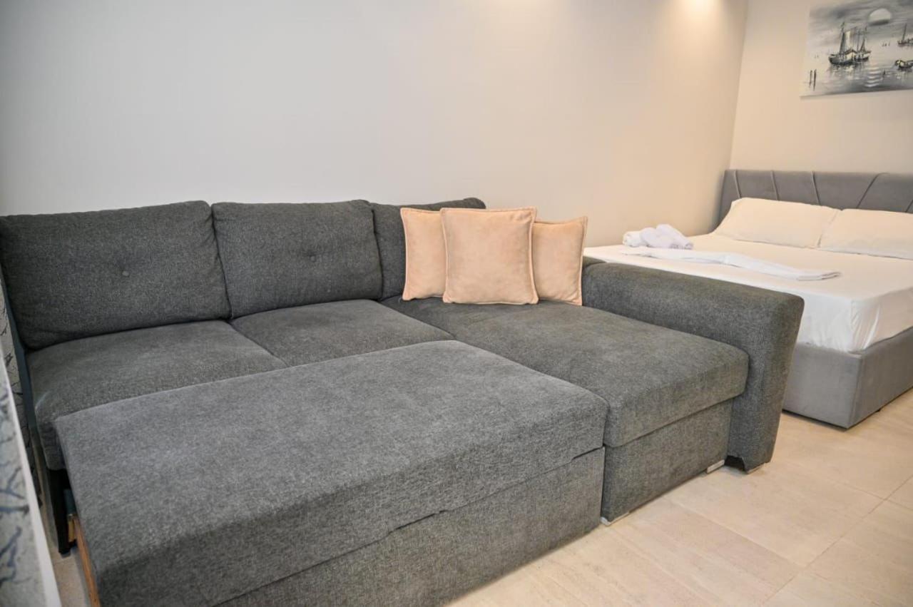 Andi Apartments ดูร์เรส ภายนอก รูปภาพ