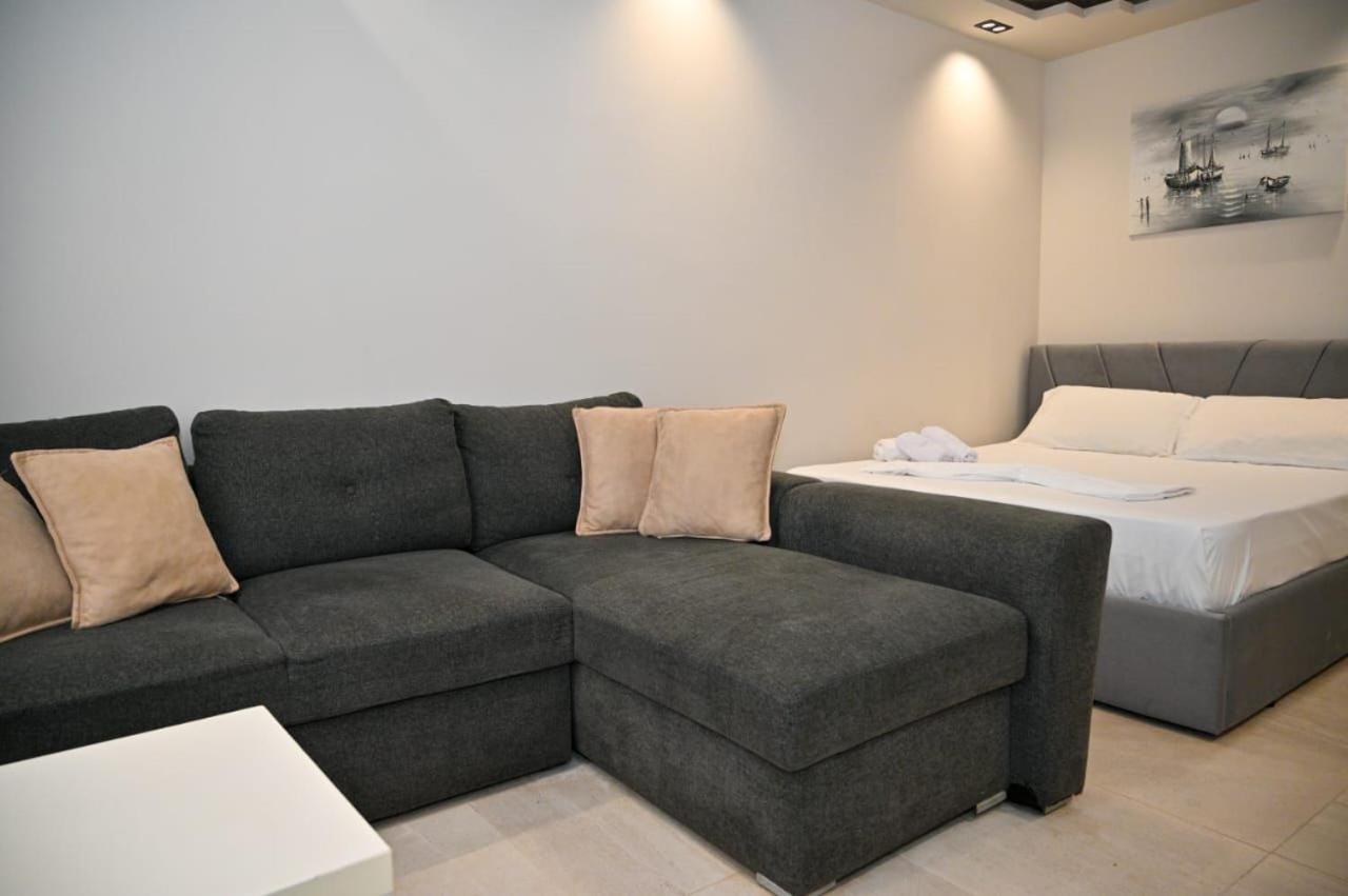 Andi Apartments ดูร์เรส ภายนอก รูปภาพ